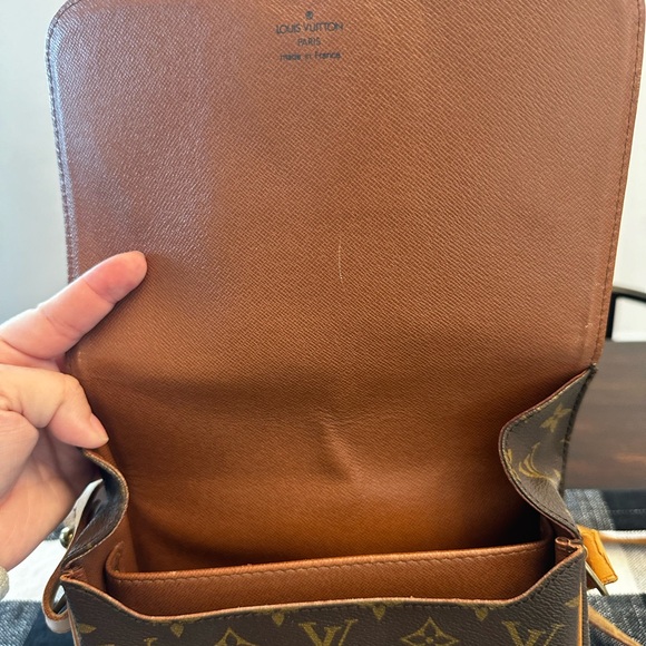 Antique Louis Vuitton crossbody. - Picture 2 of 4